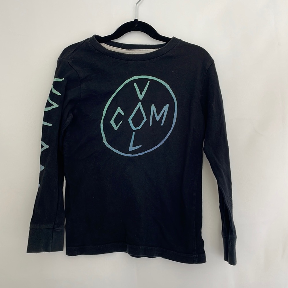 EUC boys long sleeved Volvom tee